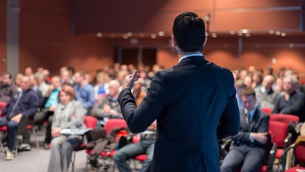 ​BÍ QUYẾT THUYẾT PHỤC KHÁCH HÀNG TRONG NHÁY MẮT