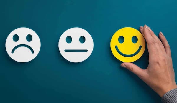 TRÌNH ĐỘ HAY THÁI ĐỘ? Suy nghĩ tích cực để đón nhận nhiều niềm vui và may mắn