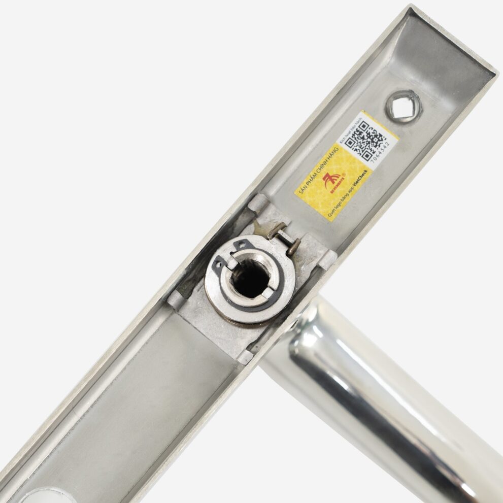 Khóa Inox Sevendays có gì nổi bật so với các loại khóa thông thường? Hệ thống ốc vít tiêu chuẩn DIN của Đức: Đảm bảo độ bền vững chắc