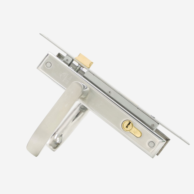 Công trình miền biển thì nên lắp loại khóa nào? Khóa Siêu Bền Inox Vĩnh Cửu Tay Thẳng