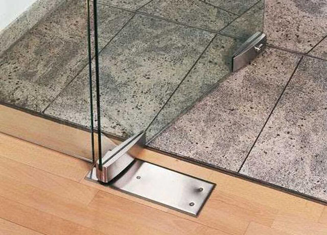 Khóa Cửa Nhôm Thủy Lực: Cấu Tạo & Ưu, Nhược Điểm