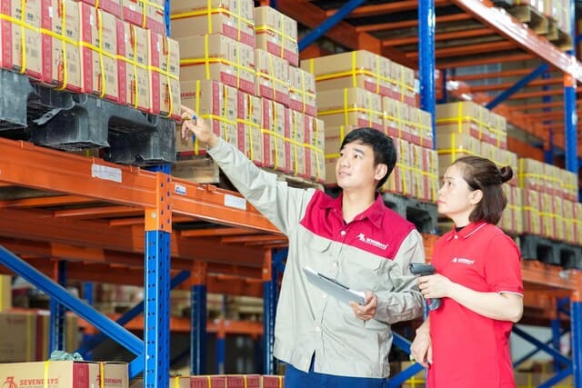 Sevendays – nhà sản xuất và phân phối bản lề cửa nhôm chính hãng