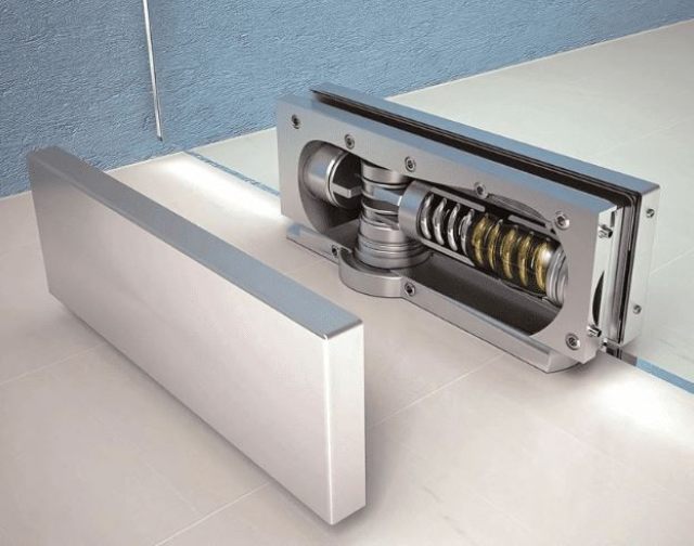 Các lưu ý an toàn và kỹ thuật khi lắp bản lề thủy lực