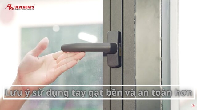 Tay gạt cửa sổ nhôm kính - Cách lựa chọn và Lắp đặt chuẩn nhất Mẹo sử dụng tay gạt bền và an toàn hơn