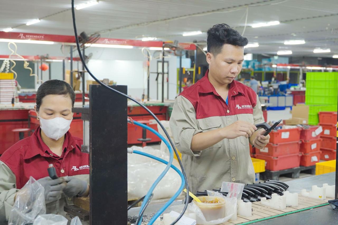 Chiến lược phát triển của Sevendays mang phụ kiện cửa chất lượng đến người Việt Quá trình kiểm định sản phẩm nghiêm ngặt