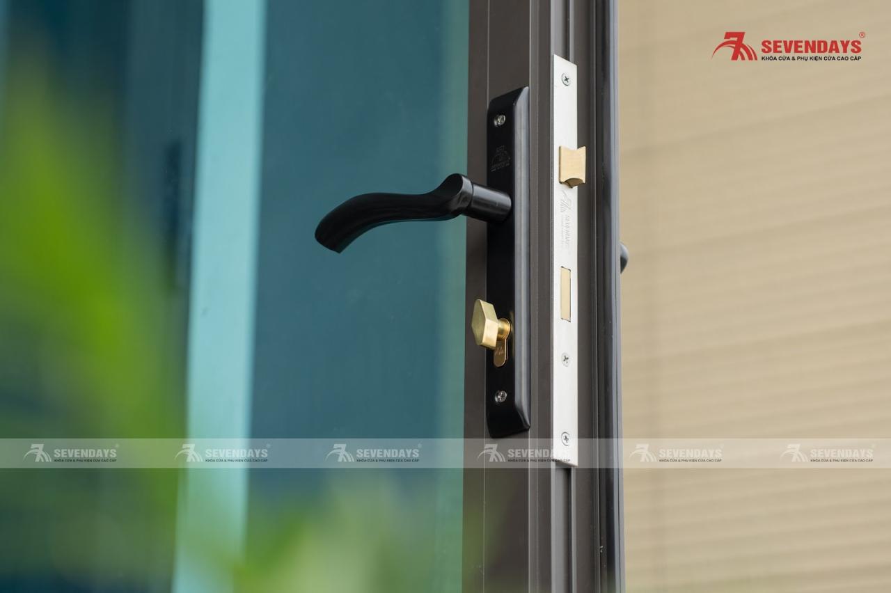 Khóa Đơn Điểm hay Khóa Đa Điểm thì chống trộm tốt hơn? Khóa siêu bền hợp kim đơn điểm Sevendays